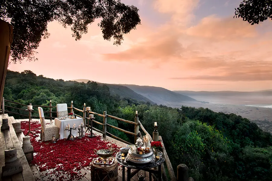 Ngorongoro Crater Lodge (Tanzania) – Complete Guide